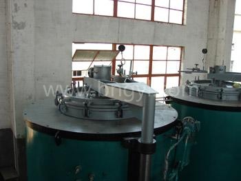 井式真空光亮退火炉